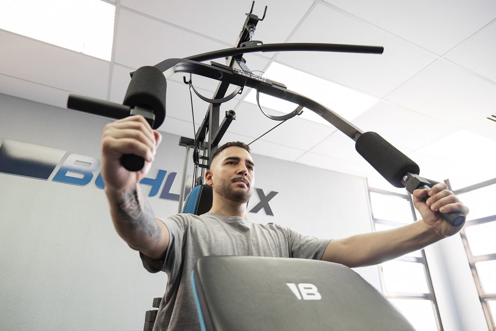 maquina multifuncion de musculacion Multigym 300 PRO