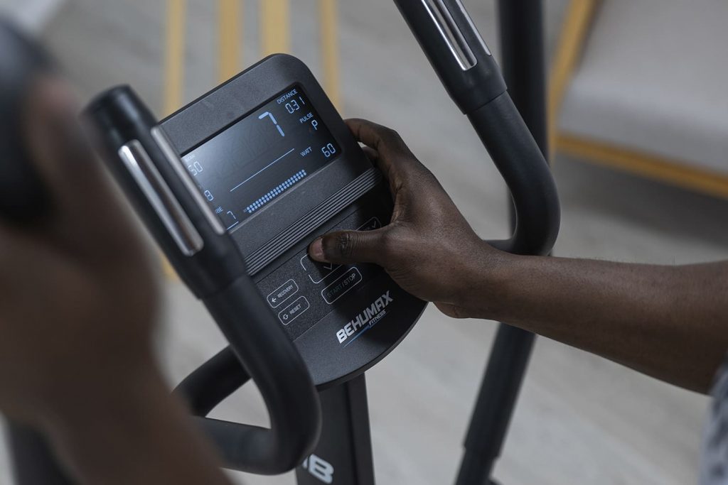 bicicleta eliptica 1000 Behumax Monitor