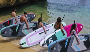 como-elegir-tu-primera-tabla-de-paddle-surf-hinchable-guia-2025-para-principiantes