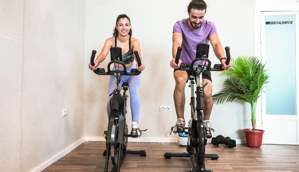 ejercicios-alta-intensidad-bicicleta-estatica